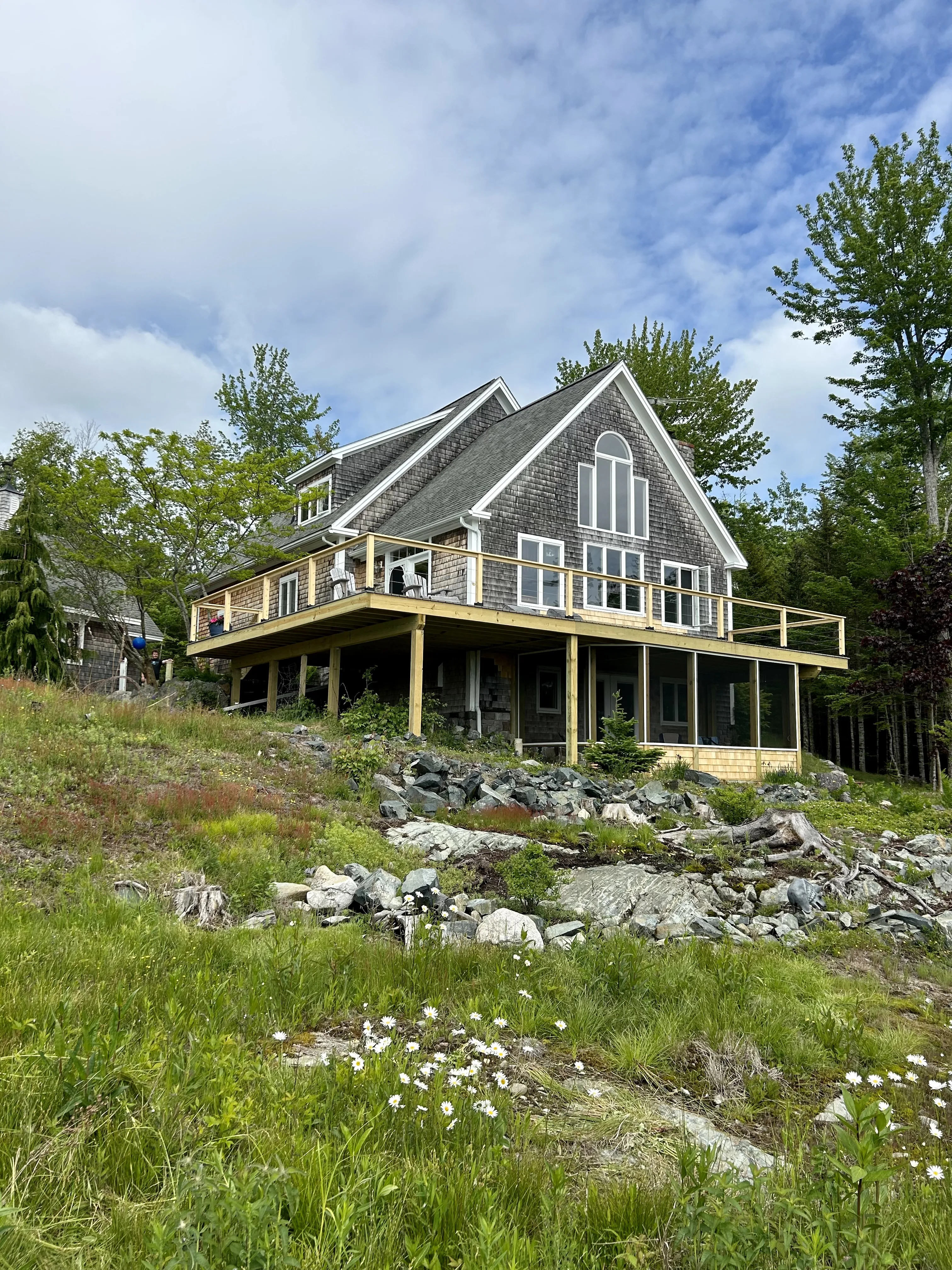 Flanders Bay custom deck and screen room by Oceanside Carpentry